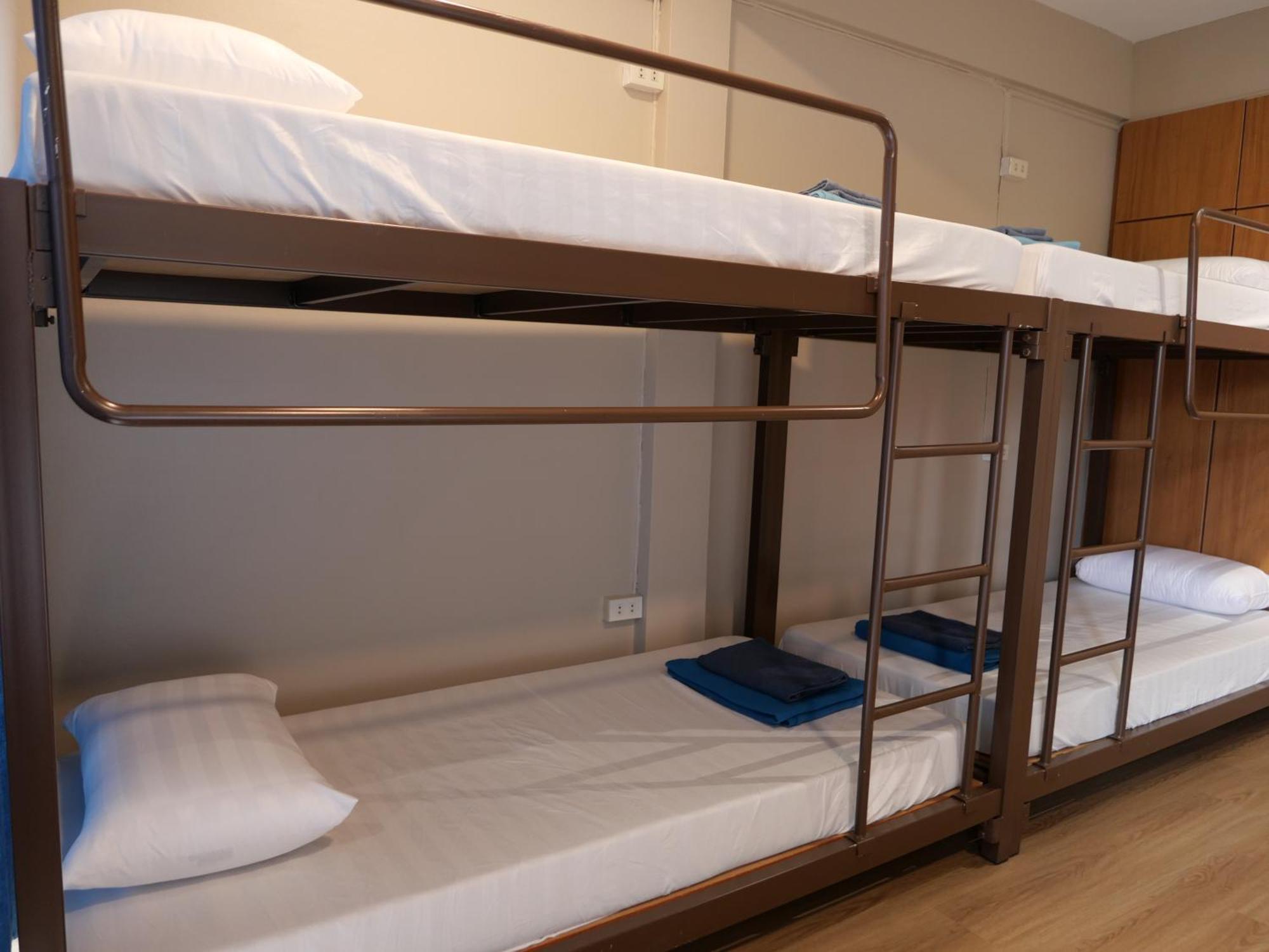 Films House Hostel 방샌 외부 사진