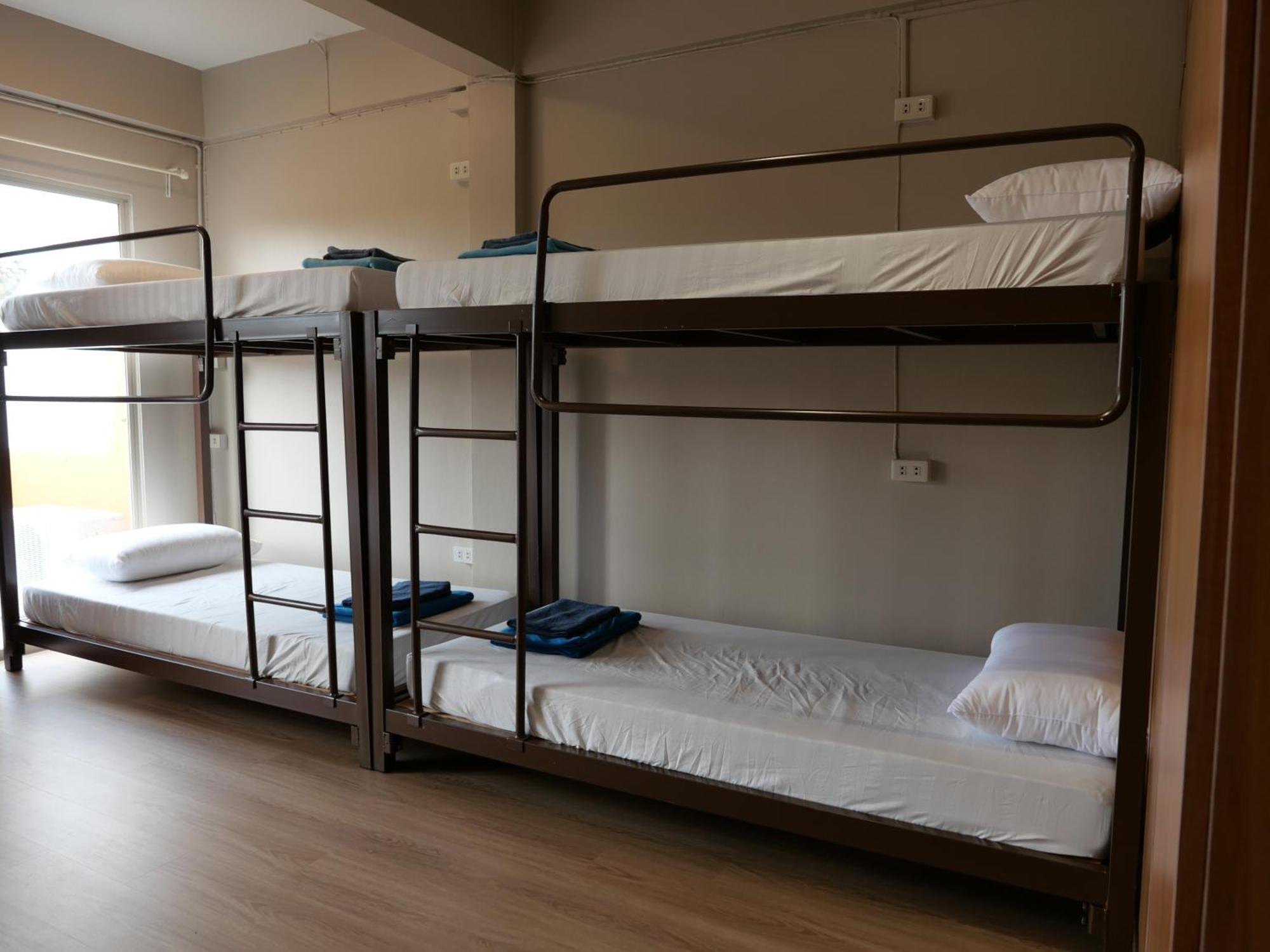 Films House Hostel 방샌 외부 사진