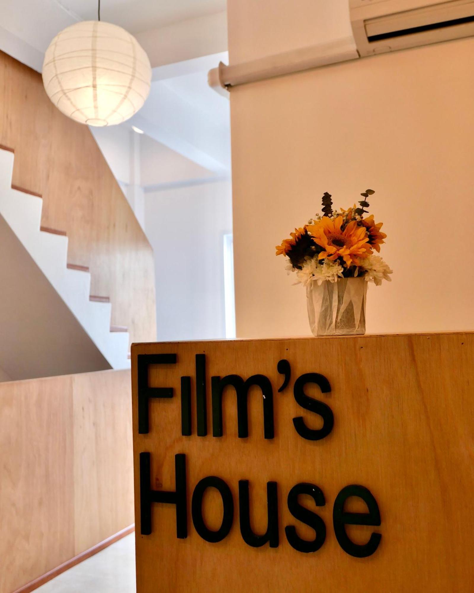 Films House Hostel 방샌 외부 사진