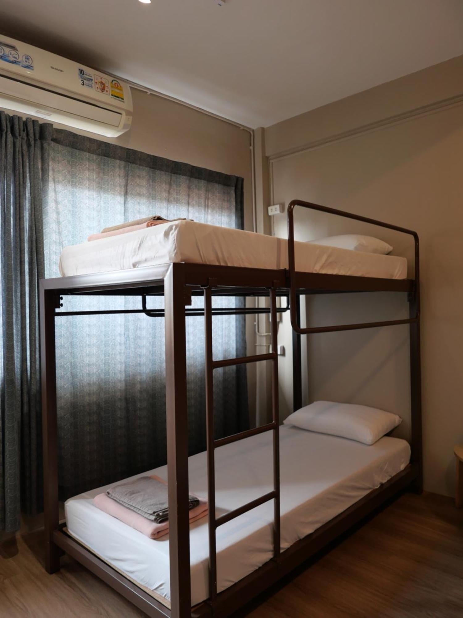 Films House Hostel 방샌 외부 사진