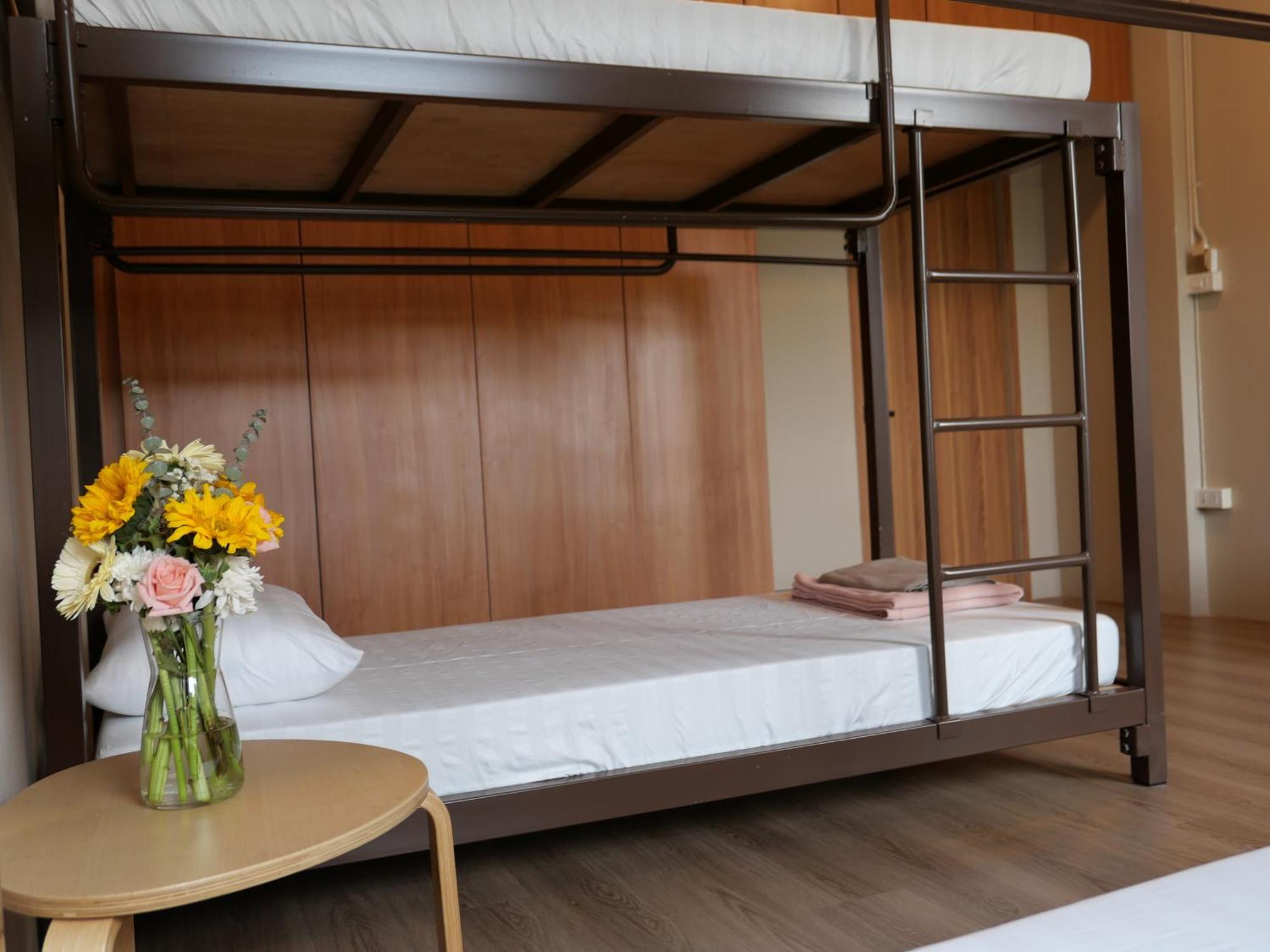 Films House Hostel 방샌 외부 사진