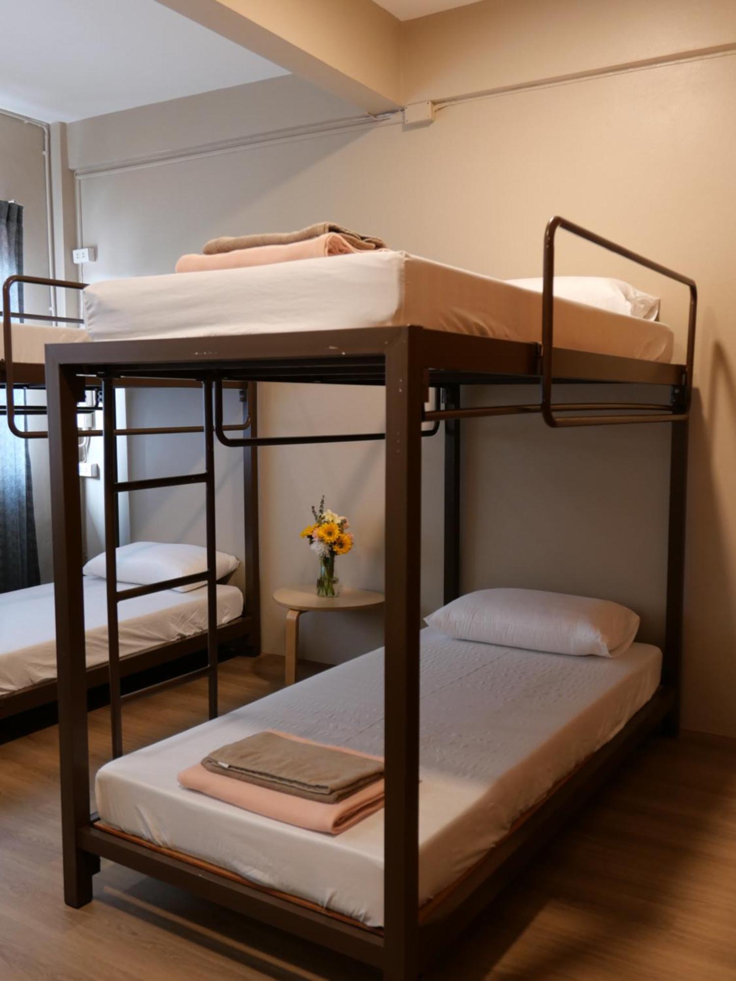 Films House Hostel 방샌 외부 사진