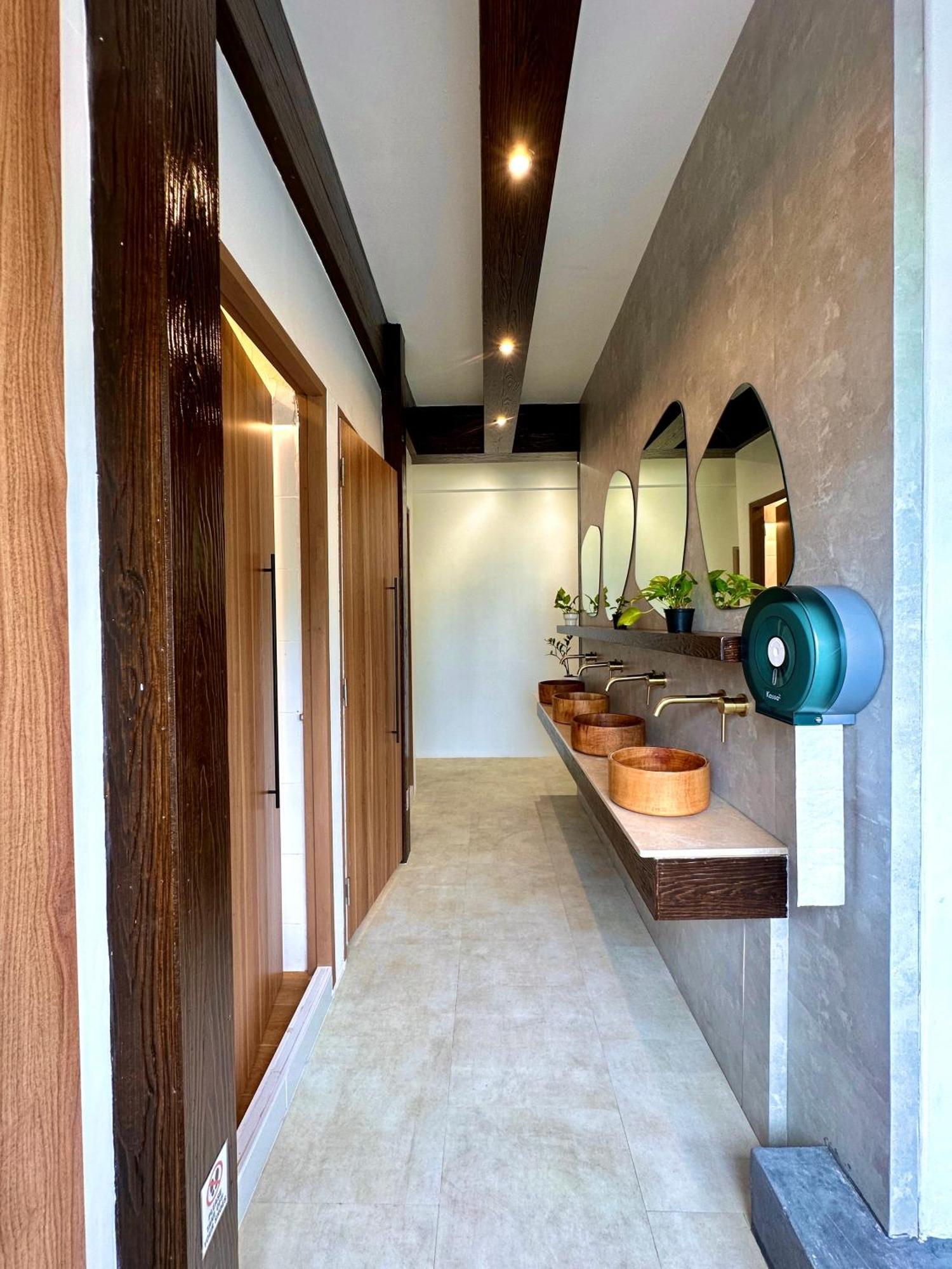 Films House Hostel 방샌 외부 사진