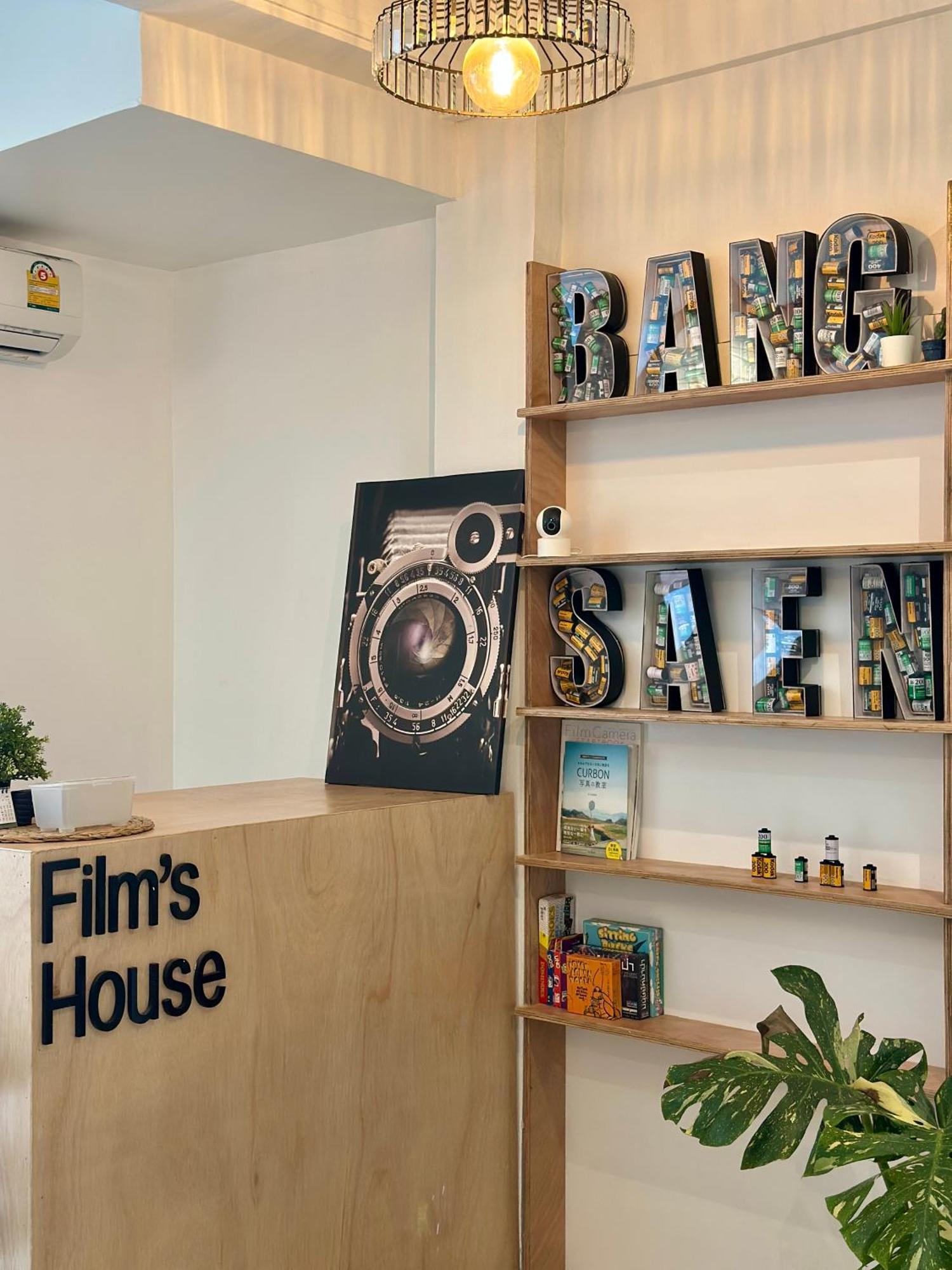 Films House Hostel 방샌 외부 사진
